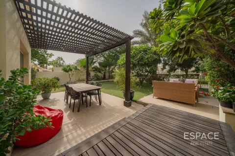 Villa in The Springs, Dubai 3 bedrooms, 245 sq.m. № 83882 - photo 20