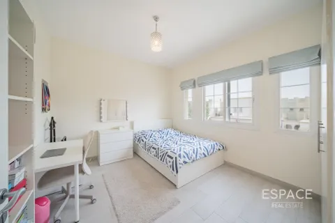 Villa in The Springs, Dubai 3 bedrooms, 245 sq.m. № 83882 - photo 4