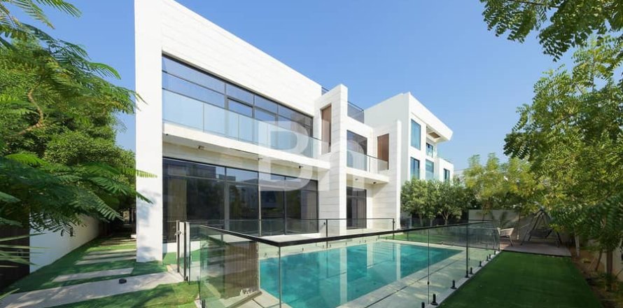 Villa in Jumeirah Park, Dubai 6 bedrooms, 650 sq.m. № 24352