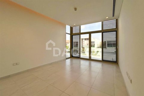 فيلا في دبي 6 غرف نوم , 929 م² رقم 7076 - صورة 24