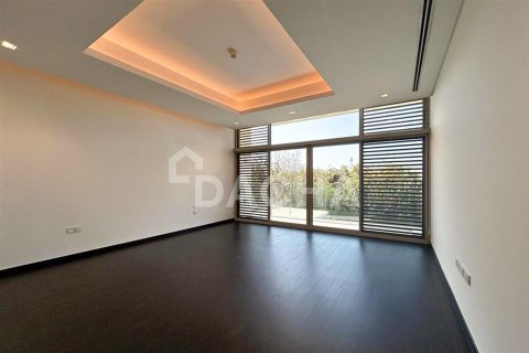 فيلا في دبي 6 غرف نوم , 929 م² رقم 7076 - صورة 12