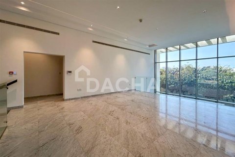 فيلا في دبي 6 غرف نوم , 929 م² رقم 7076 - صورة 6