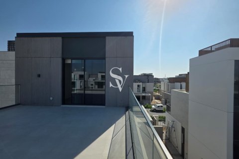 Villa à Arabian Ranches 3, Dubai, 4 chambres, 585 m², № 77423 - photo 3