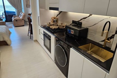 Apartment in Business Bay, Dubai 51 sq.m. № 56532 - photo 22