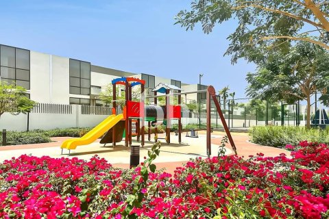 Adosado en Mohammed Bin Rashid City, Dubai, 4 dormitorios, 283 m², № 56527 - foto 9