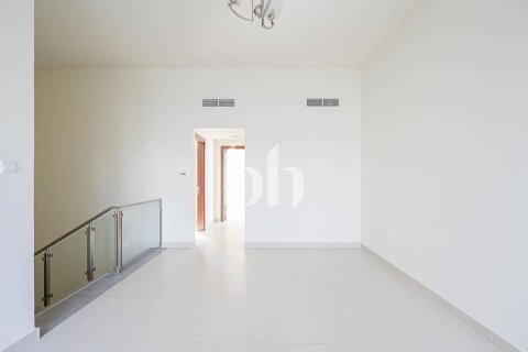 Adosado en Mohammed Bin Rashid City, Dubai, 4 dormitorios, 283 m², № 56527 - foto 20