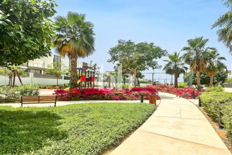 Adosado en Mohammed Bin Rashid City, Dubai, 4 dormitorios, 283 m², № 56527 - foto 10