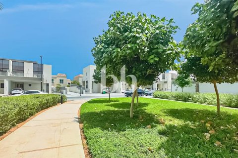 Adosado en Mohammed Bin Rashid City, Dubai, 4 dormitorios, 283 m², № 56527 - foto 13