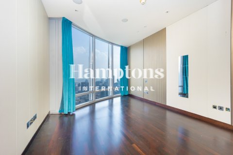 Apartment in Burj Khalifa, Dubai 1 bedroom, 89.93010400 sq.m. № 84000 - photo 2