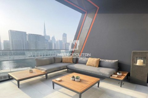 Apartamento en Business Bay, Dubai, 2 dormitorios, 124 m², № 73197 - foto 1
