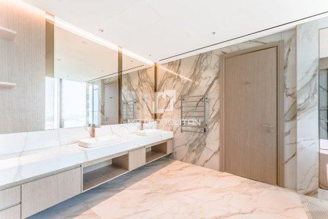 Apartment in Dubai Internet City, Dubai 4 bedrooms, 447 sq.m. № 73198 - photo 20