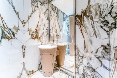 Apartment in Dubai Internet City, Dubai 4 bedrooms, 447 sq.m. № 73198 - photo 15