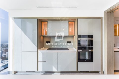 Apartment in Dubai Internet City, Dubai 4 bedrooms, 447 sq.m. № 73198 - photo 19