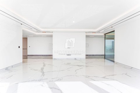 Apartment in Dubai Internet City, Dubai 4 bedrooms, 447 sq.m. № 73198 - photo 9