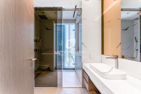 Apartment in Dubai Internet City, Dubai 4 bedrooms, 447 sq.m. № 73198 - photo 13