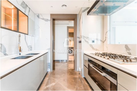 Apartment in Dubai Internet City, Dubai 4 bedrooms, 447 sq.m. № 73198 - photo 29