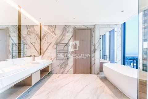 Apartment in Dubai Internet City, Dubai 4 bedrooms, 447 sq.m. № 73198 - photo 16