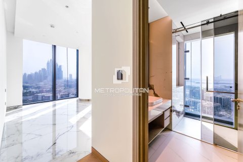 Apartment in Dubai Internet City, Dubai 4 bedrooms, 447 sq.m. № 73198 - photo 18