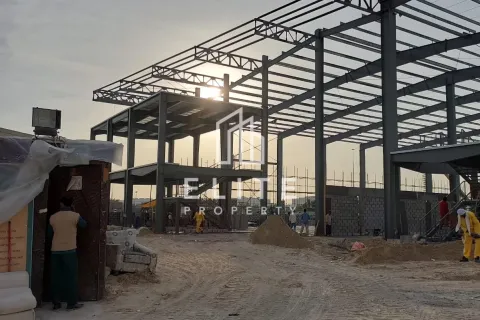 Warehouse in Dubai Investment Park, Dubai 3559 sq.m. № 38857 - photo 7