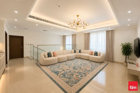 Villa in Al Furjan, Dubai 5 bedrooms, 600 sq.m. № 114813 - photo 13
