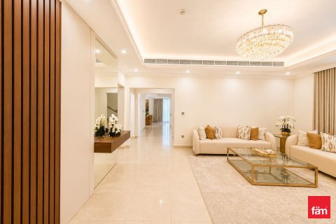 Villa in Al Furjan, Dubai 5 bedrooms, 600 sq.m. № 114813