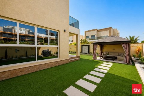 Villa in Al Furjan, Dubai 5 bedrooms, 600 sq.m. № 114813 - photo 21