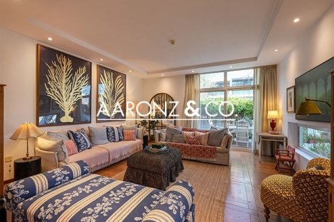 Maison de ville à Jumeirah Village Circle, Dubai, 3 chambres, 311.6 m², № 78486 - photo 1