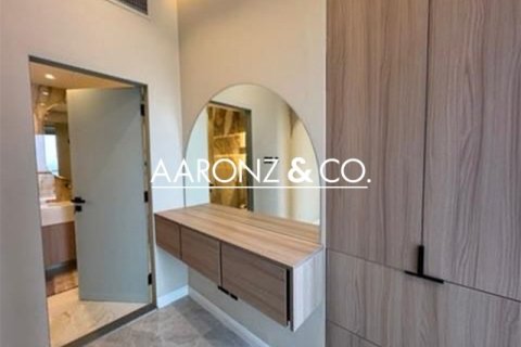 Appartement à Jumeirah Lake Towers, Dubai, 1 chambre, 69.1 m², № 78498 - photo 8