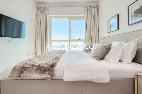 Appartement à Jumeirah Lake Towers, Dubai, 1 chambre, 90.4 m², № 78497 - photo 8