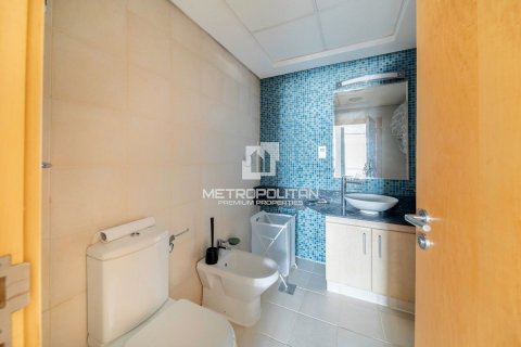 Снять в аренду квартиру в Shoreline Apartments, Пальма Джумейра, Дубай: 1 спальня, 106м², № 74227 - фото 11