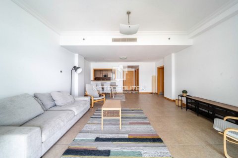 Снять в аренду квартиру в Shoreline Apartments, Пальма Джумейра, Дубай: 1 спальня, 106м², № 74227 - фото 5