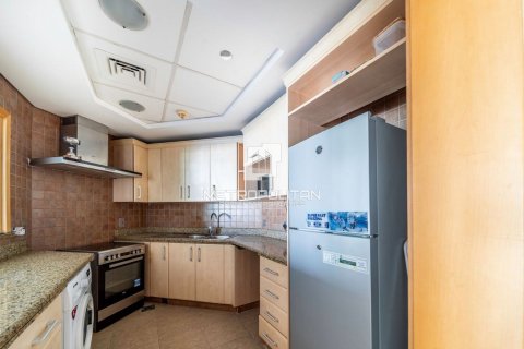 Снять в аренду квартиру в Shoreline Apartments, Пальма Джумейра, Дубай: 1 спальня, 106м², № 74227 - фото 9