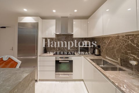 Apartment in Burj Khalifa, Dubai 2 bedrooms, 143.62803800 sq.m. № 63897 - photo 10