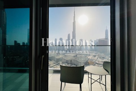 Apartment in Downtown Dubai (Downtown Burj Dubai), Dubai 2 bedrooms, 112.13392100 sq.m. № 63891 - photo 12