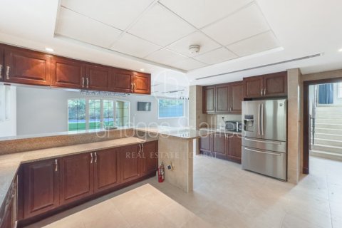 Villa à Jumeirah Park, Dubai, 4 chambres, 740 m², № 18397 - photo 9
