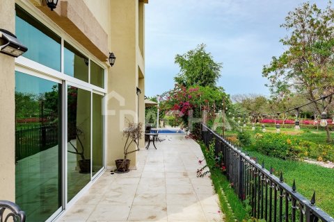 Villa à Jumeirah Islands, Dubai, 4 chambres, 511 m², № 105450 - photo 3