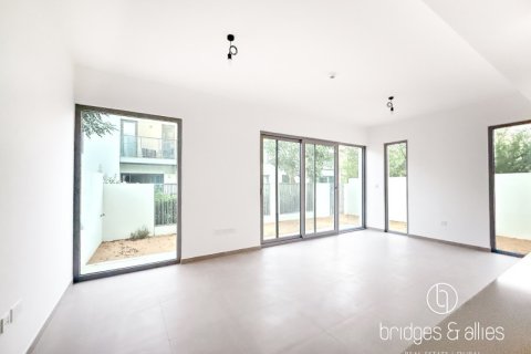 Villa in Tilal Al Ghaf, Dubai 4 bedrooms, 232 sq.m. № 96670 - photo 2