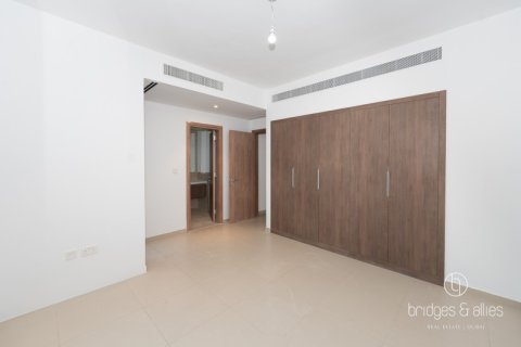 Villa in Tilal Al Ghaf, Dubai 4 bedrooms, 140 sq.m. № 96668 - photo 8