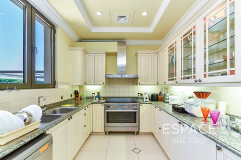 Купить виллу в Пальме Джумейре, Дубай: 5 спален, 650м², № 61955 - фото 6