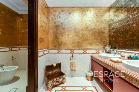Купить виллу в Пальме Джумейре, Дубай: 5 спален, 650м², № 61955 - фото 9
