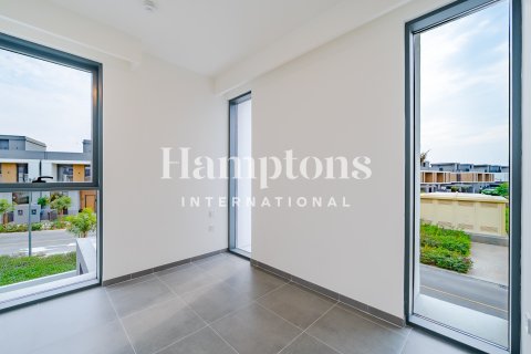 Villa in Arabian Ranches 3, Dubai 4 bedrooms, 389.48932429 sq.m. № 85182 - photo 4