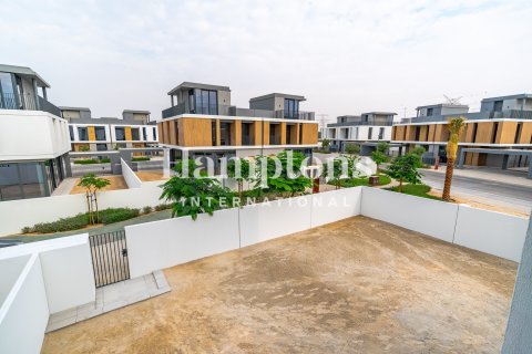 Villa in Arabian Ranches 3, Dubai 4 bedrooms, 389.48932429 sq.m. № 85182 - photo 15