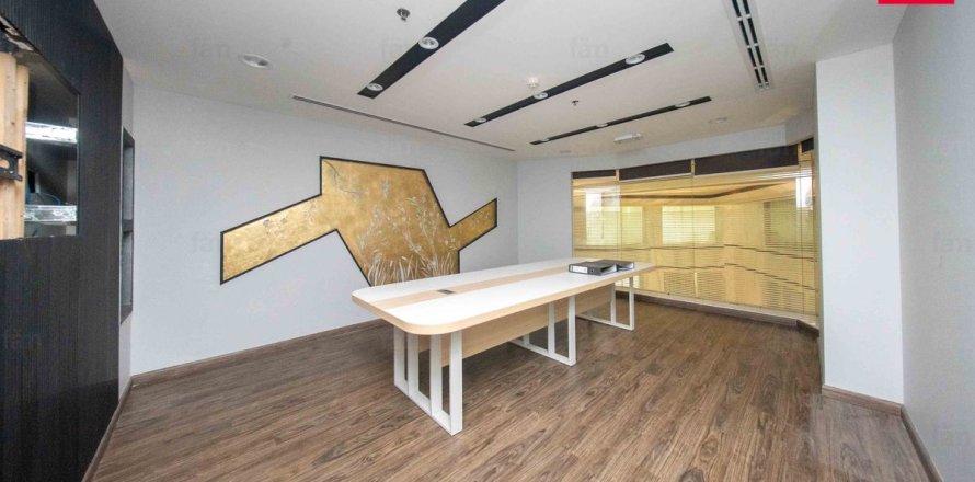Офис в Sheikh Zayed Road, Дубай, 66.3м², № 64364