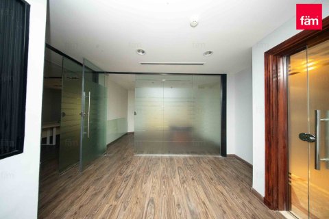 Снять в аренду офис в Sheikh Zayed Road, Дубай: 66.3м², № 64364 - фото 8