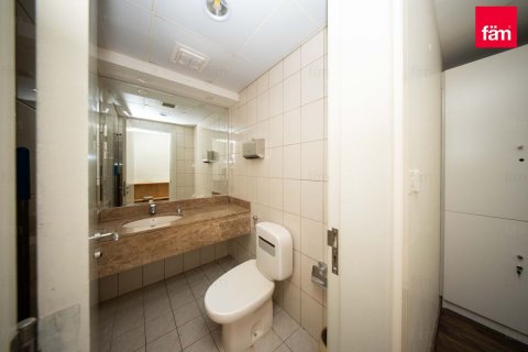 Снять в аренду офис в Sheikh Zayed Road, Дубай: 66.3м², № 64364 - фото 13