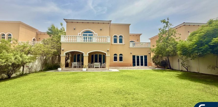 Villa in Legacy, Jumeirah Park, Dubai 5 bedrooms, 452 sq.m. № 76607