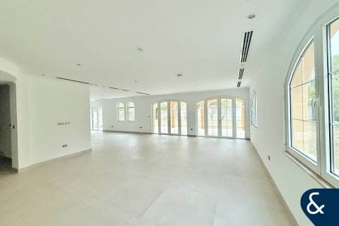 Villa in Legacy, Jumeirah Park, Dubai 5 bedrooms, 452 sq.m. № 76607 - photo 4