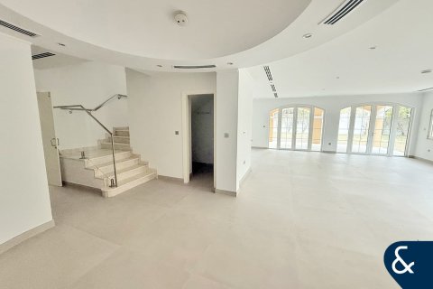 Villa in Legacy, Jumeirah Park, Dubai 5 bedrooms, 452 sq.m. № 76607 - photo 13