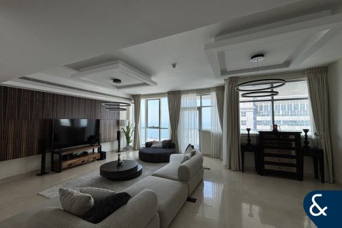 Снять в аренду квартиру в The Torch, Дубай Марина, Дубай: 3 спальни, 357м², № 76610 - фото 3