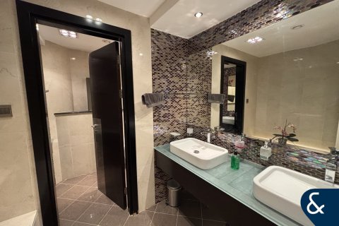 Снять в аренду квартиру в The Torch, Дубай Марина, Дубай: 3 спальни, 357м², № 76610 - фото 8